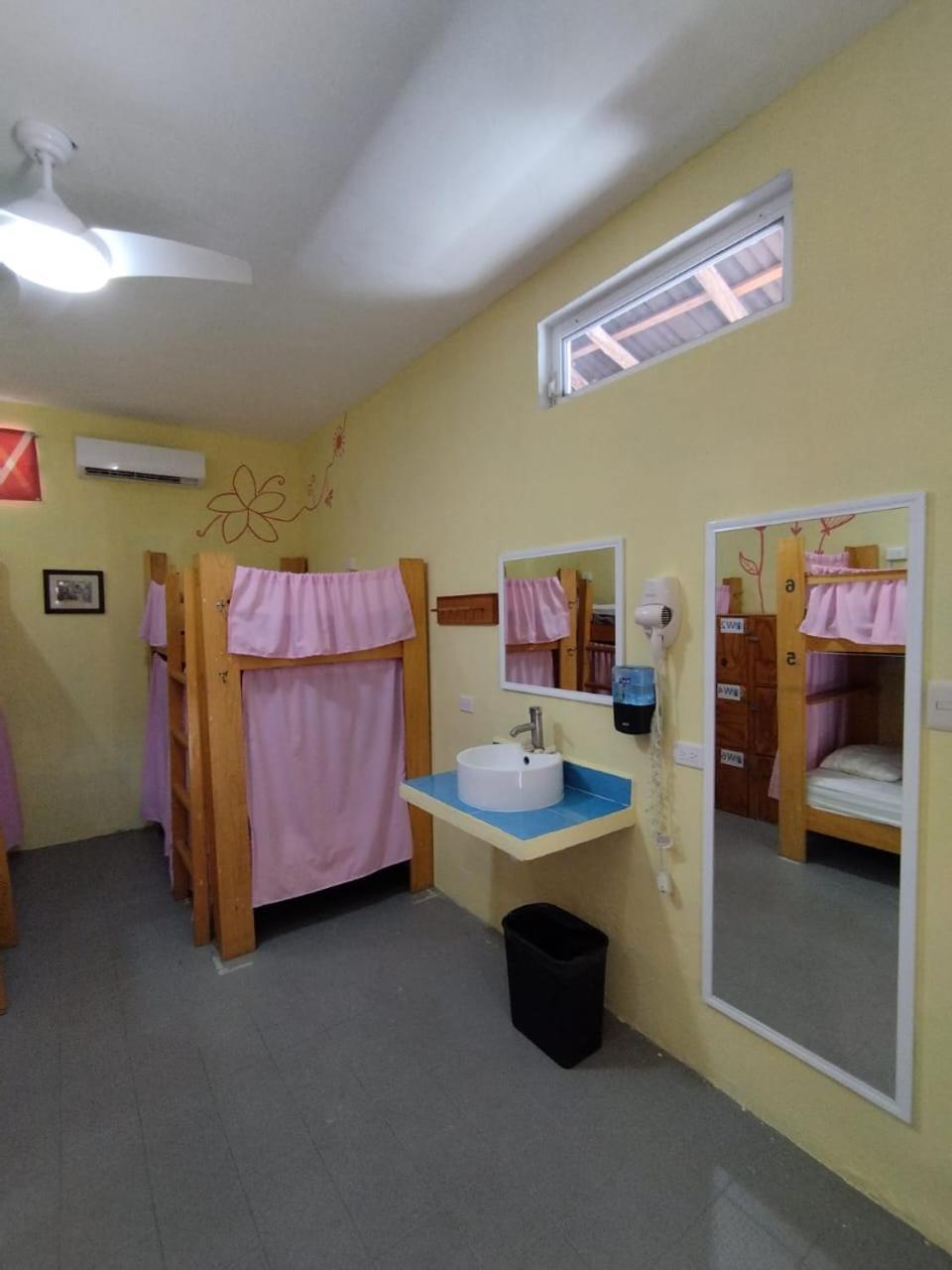 Blue Magic Hostel Cozumel Esterno foto